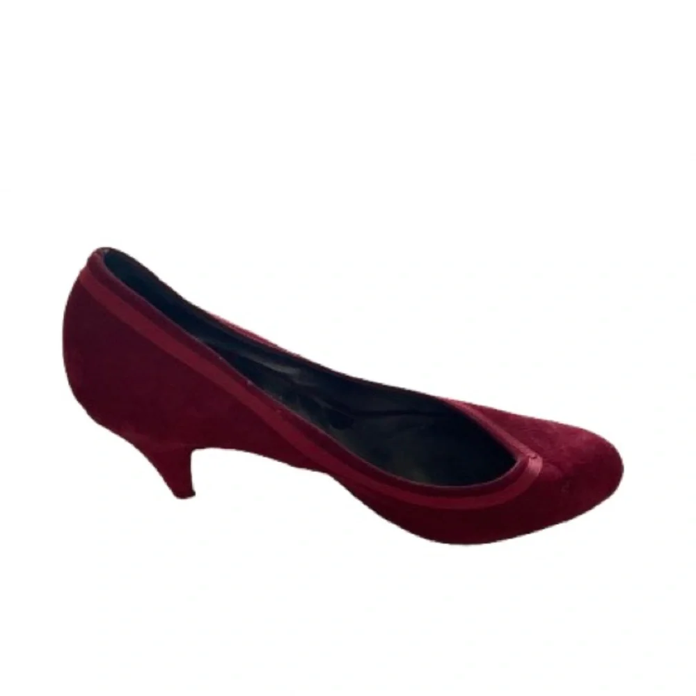 Adrienne Vittadini Red Suede Velvet Heels